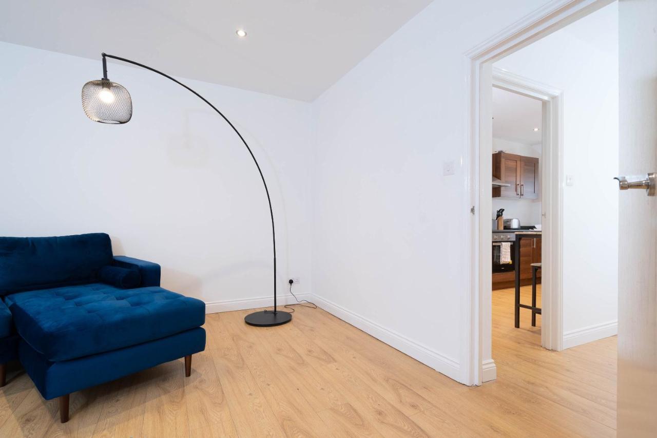 Three Bedroom Apartment- One Choice Stays Serviced Accommodation- Jewellery Quarter برمنغهام المظهر الخارجي الصورة